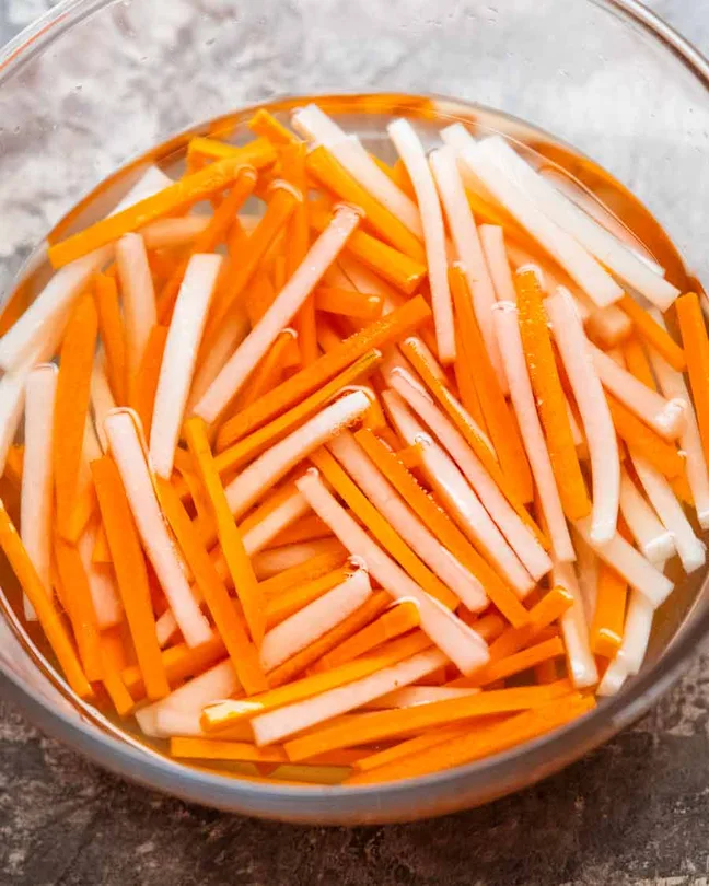 Vietnamese Pickled Carrots and Daikon Recipe